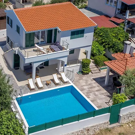 Sea Flower Beachfront Villa Sevid Exterior photo