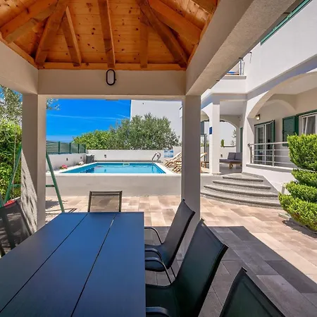 Sea Flower Beachfront Villa Sevid Exterior photo